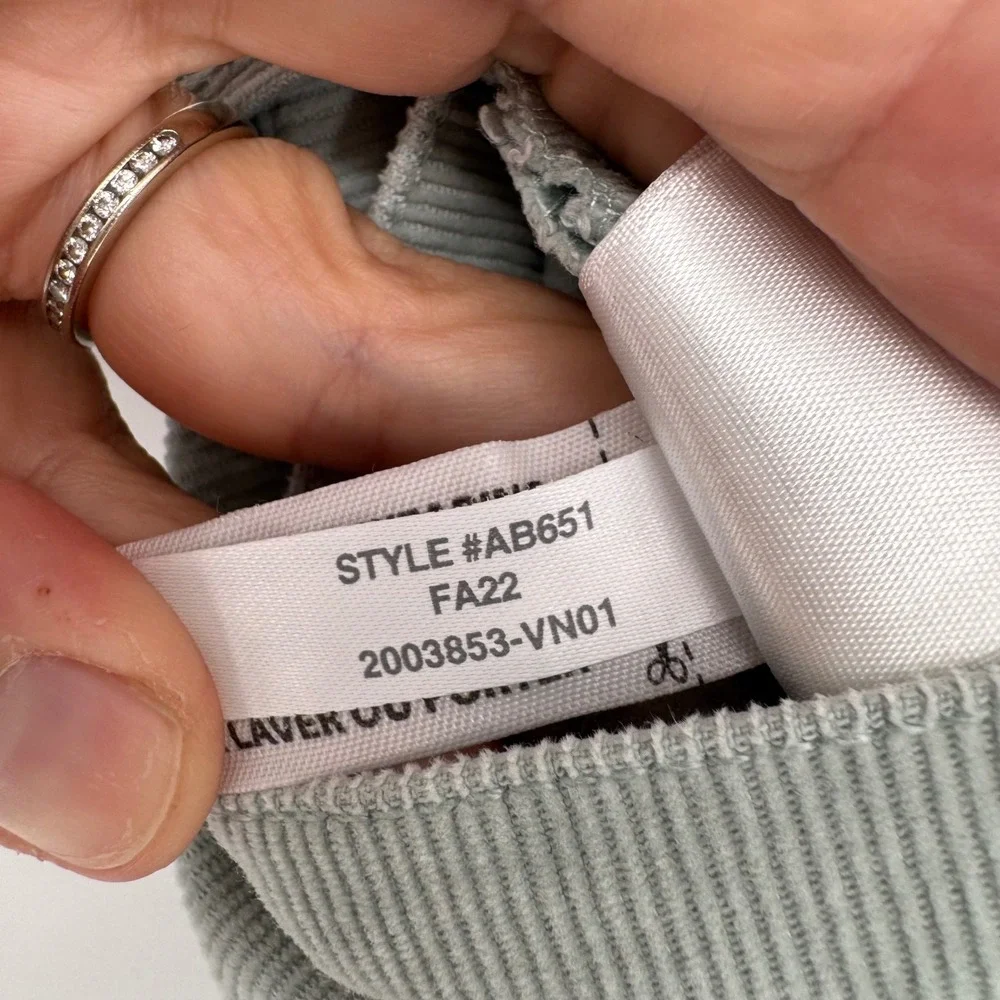 J.‎ Crew Vintage Sim-Straight Corduroy Pant Mint Green Size 32 Minimalist Preppy